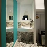 The Blue Bottle Central Apartman Szaloniki