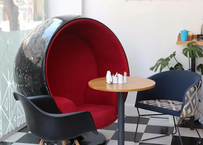 The Blue Bottle Central شقة