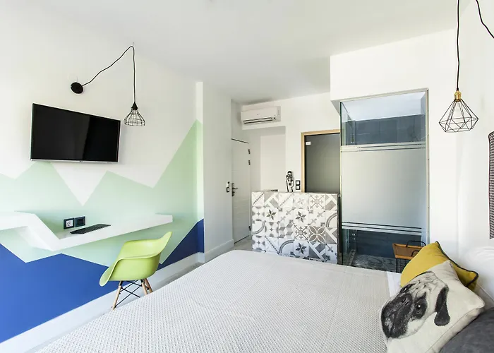 Blue Bottle Boutique Hotel