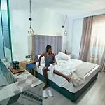 The Blue Bottle Central