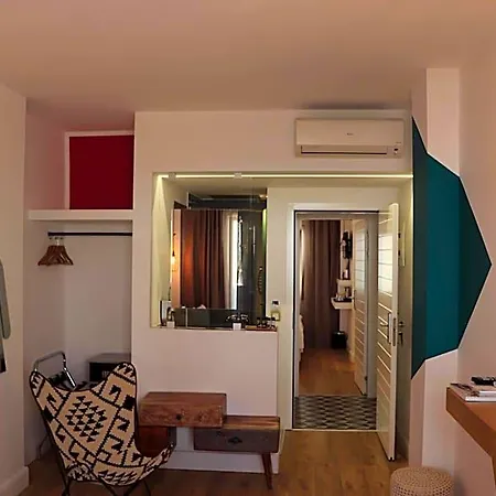 The Blue Bottle Apartament *