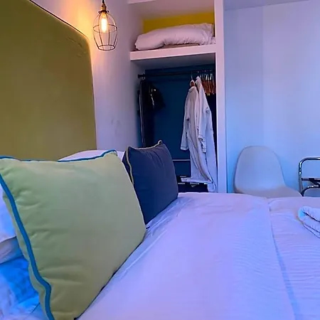 The Blue Bottle Apartament