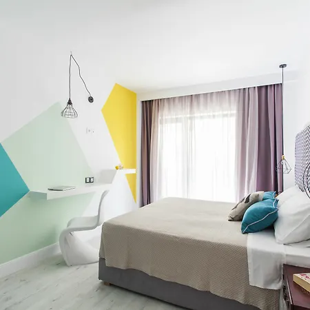 Blue Bottle Boutique Hotel 3*