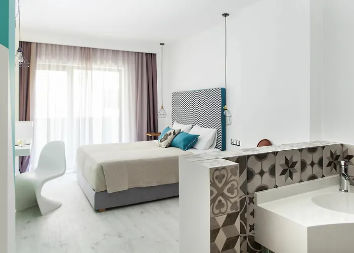 Blue Bottle Boutique 3*